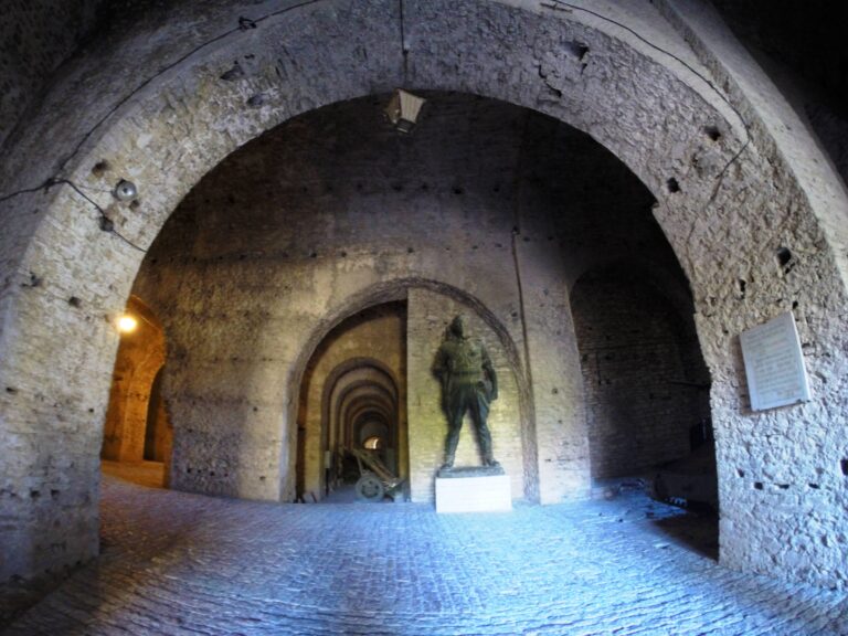 Kalaja e Gjirokastres 2. 768x576